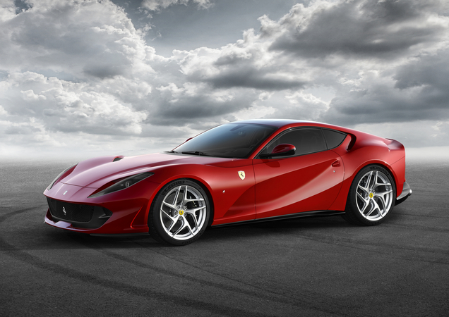 Novo Ferrari 812 Superfast é o mais potente carro V12 de sempre da marca