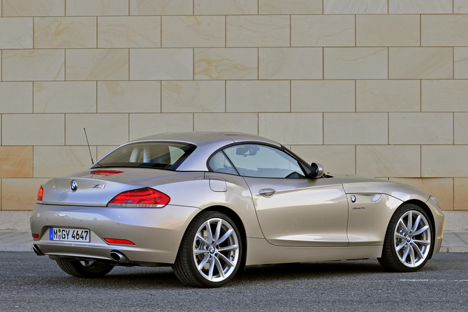 BMW Z4 sDrive20i AT