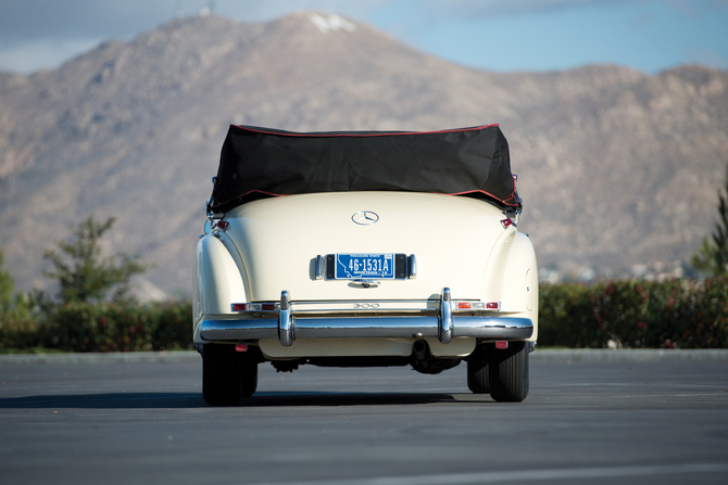 Mercedes-Benz 300 b Cabriolet D