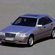 Mercedes-Benz C 230