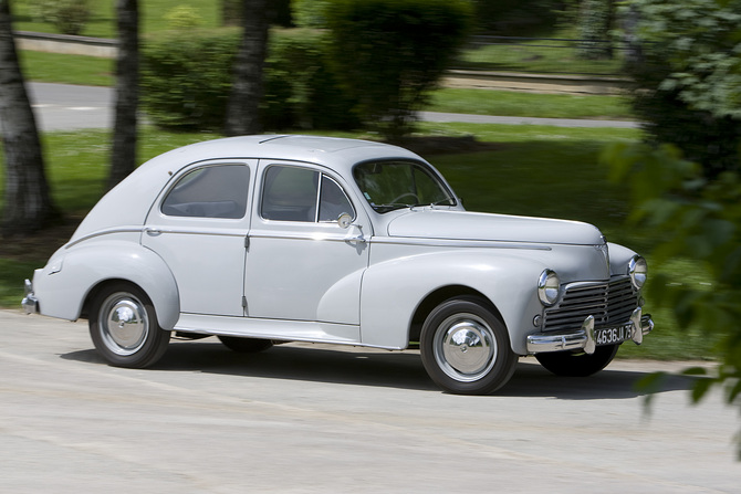 Peugeot 203 Saloon