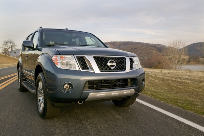 Nissan Pathfinder Gen.3