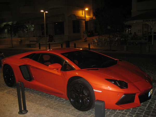 Lamborghini Aventador LP 700-4