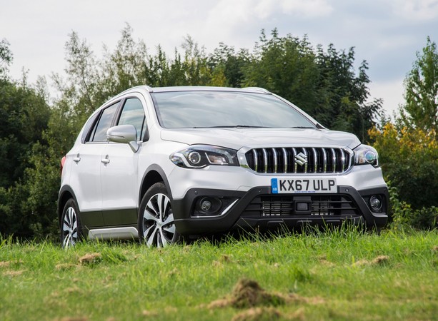 Suzuki S-Cross 1.6 DDiS GLE 4WD Suzuki S-Cross 1.6 DDiS GLE 4WD
