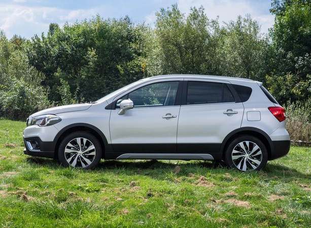 Suzuki S-Cross 1.6 DDiS GLX 4WD Suzuki S-Cross 1.6 DDiS GLX 4WD