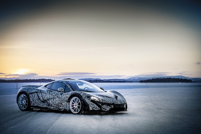 O McLaren P1 será colocado à venda no verão