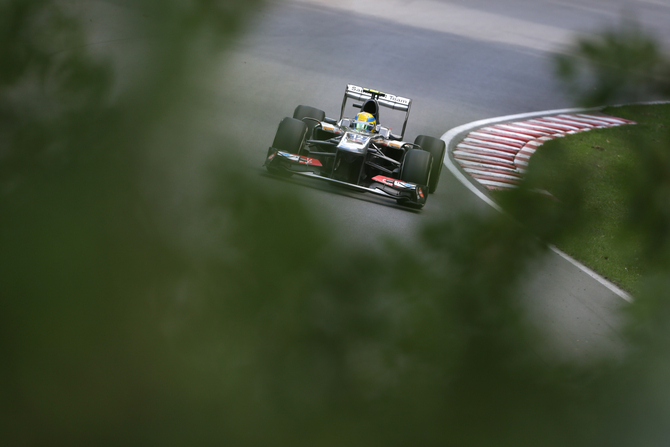 Gutierrez crashed after leaving the pits late in the race. The accident happened while the car was being transported back to the pits