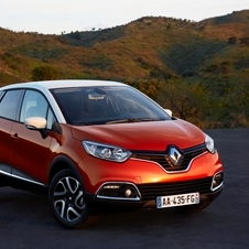 O Captur partilha a plataforma com o novo Clio