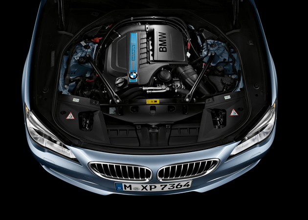 The 7 Series is getting a new six-cylinder hybrid to replace the previous V8