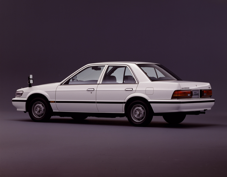 Nissan Bluebird Sedan for Driving School