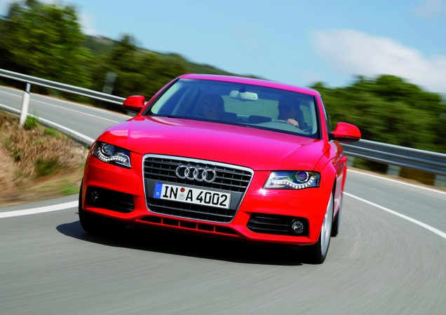 Audi A4 2.0 TDI 143 S line