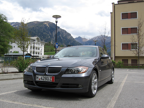 BMW 330xi (US)