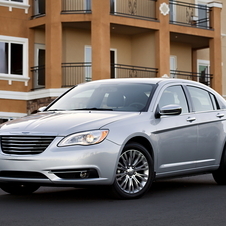 Chrysler 200