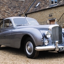 Bentley R-Type Coupé by Abbott of Farnham