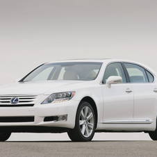 Lexus LS 600h L