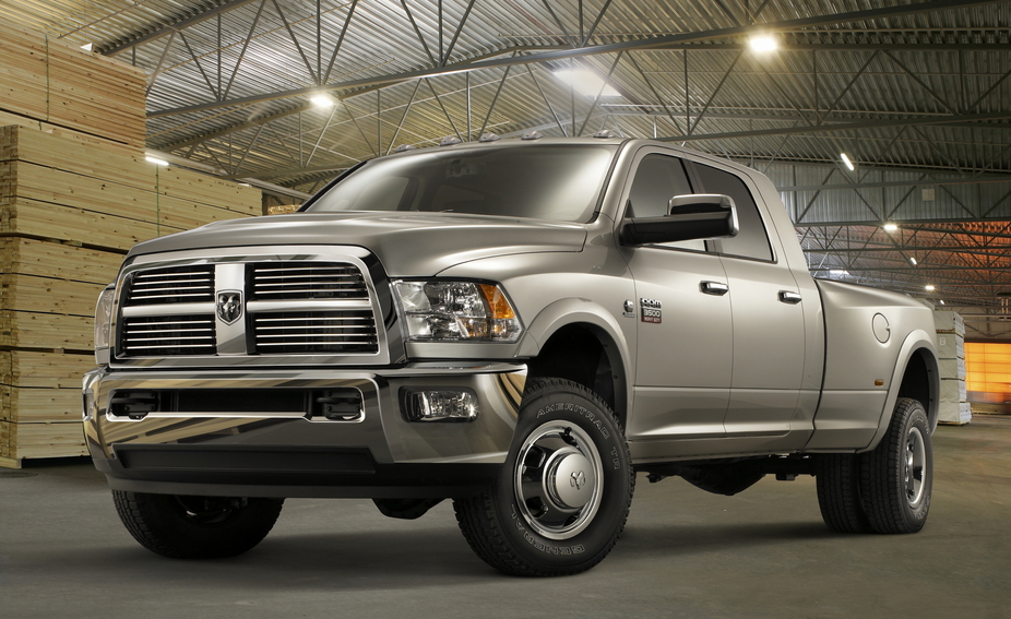 Dodge Ram 3500 Crew Cab 4X2 ST SWB