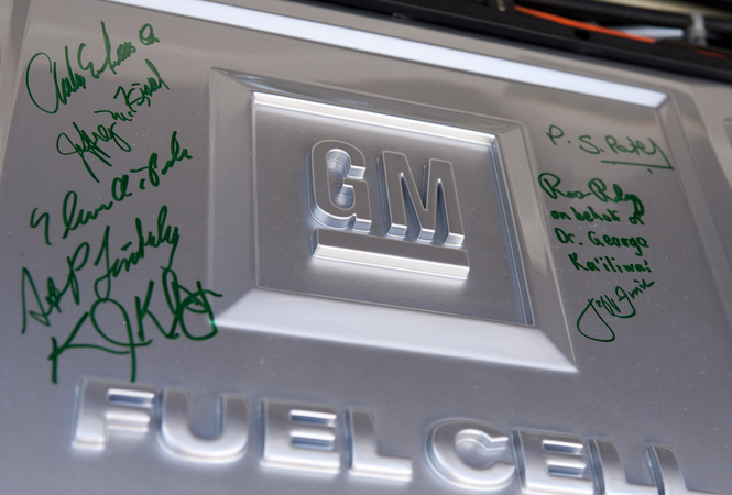 BMW and General Motors May Work Together on Fuel Cells