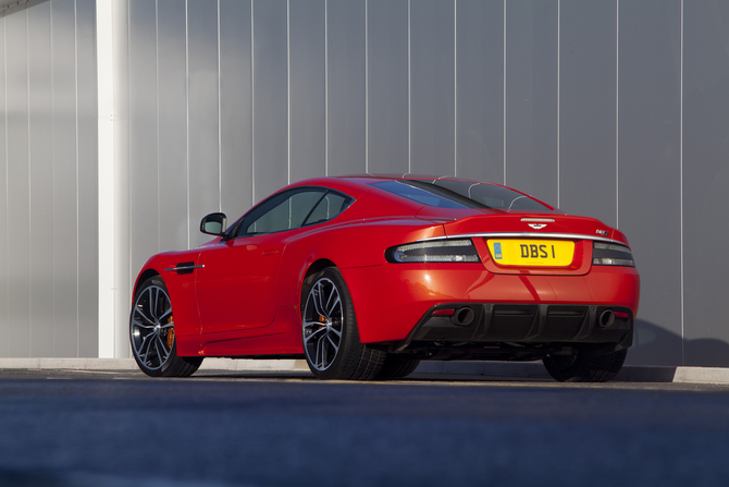 Aston Martin DBS Carbon Edition Touchtronic 2 