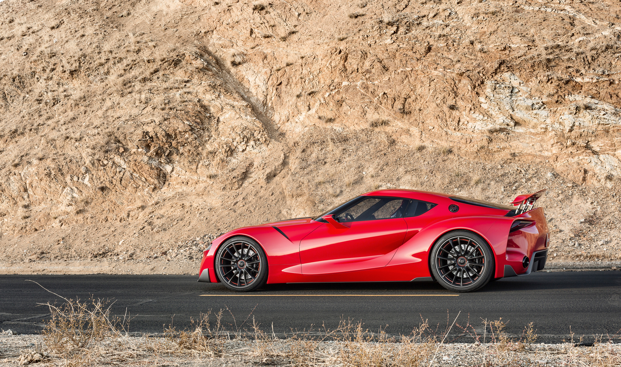 Designstudie Toyota FT-1 feiert Weltpremiere in Detroit