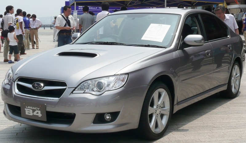 Subaru Legacy B4 2.0i