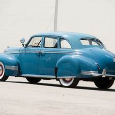 Studebaker Commander DeLux-Tone Sedan