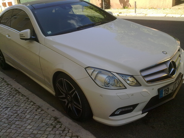 Mercedes-Benz E 250 CGI BlueEFFICIENCY Coupé