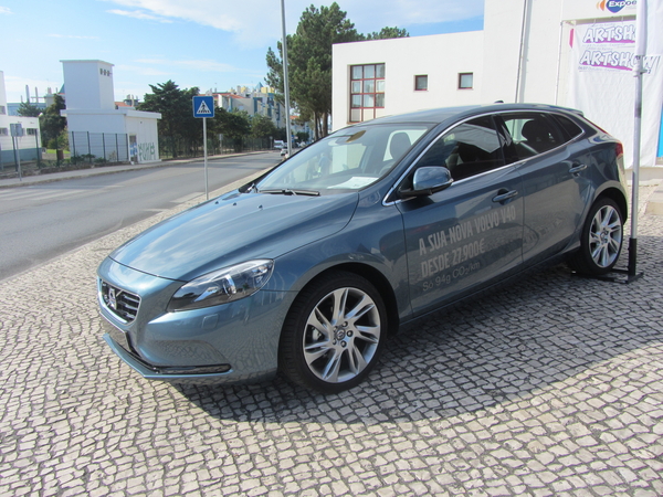 Volvo V40 T5