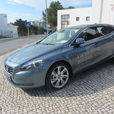 Volvo V40 T5