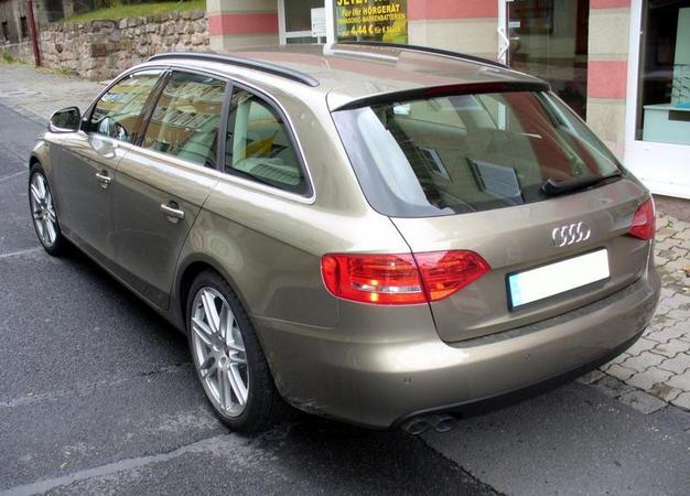 Audi A4 Avant 3.2 FSI quattro Tiptronic