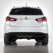 Mitsubishi Outlander Sport ES