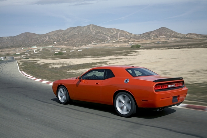 Dodge Challenger SRT8