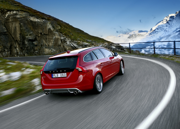 Volvo V60 2.0T R-Design