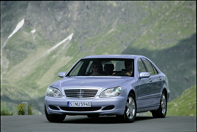 Mercedes-Benz S 600