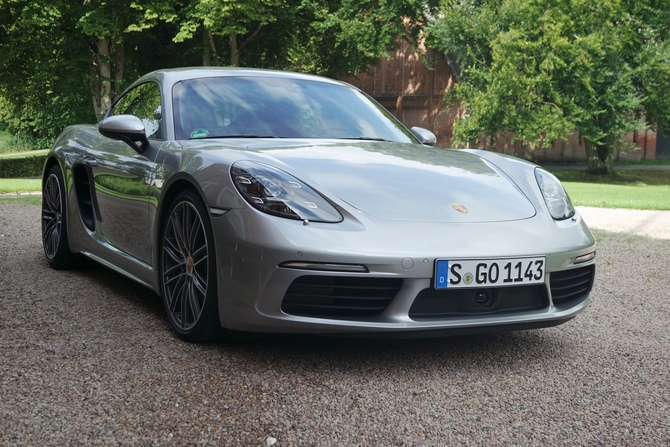 Porsche 718 Cayman S PDK