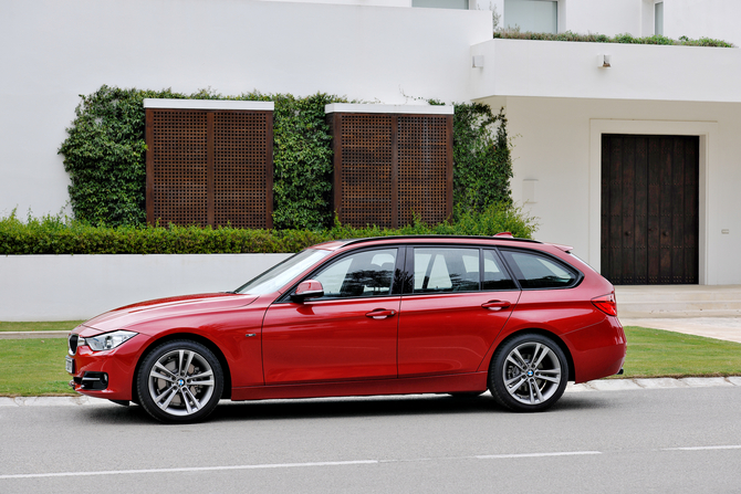 BMW 320d xDrive Touring