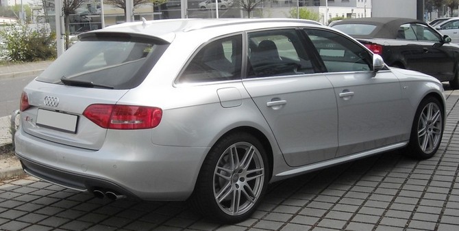 Audi S4 Avant S-Tronic