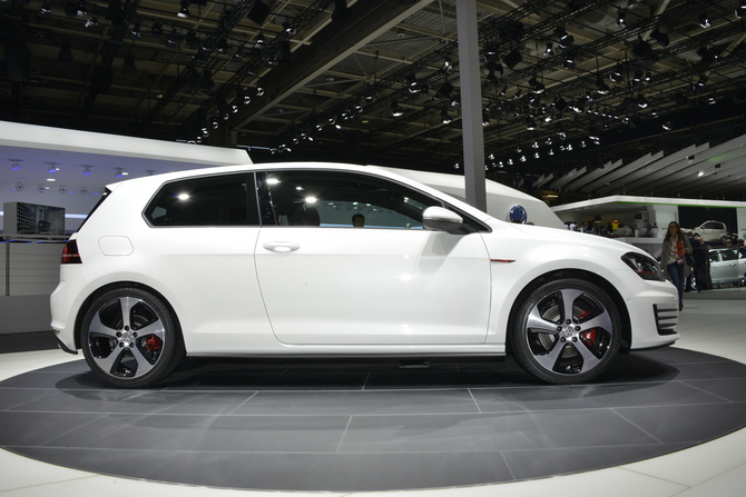 Volkswagen Golf GTI Concept Automatic