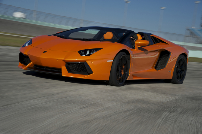 Lamborghini Aventador LP 720-4 Roadster