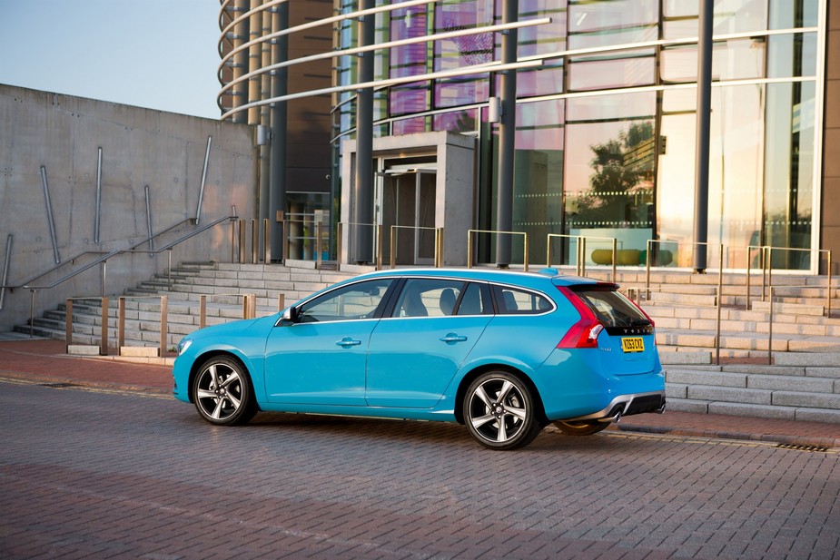 Volvo V60 D5 R-Design Momentum AWD Geartronic