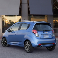 Chevrolet Spark 2LT AT