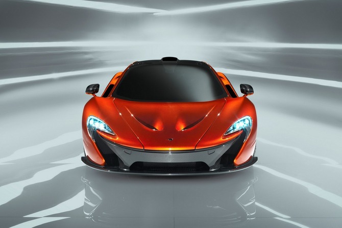 McLaren divulga mais imagens oficiais do P1