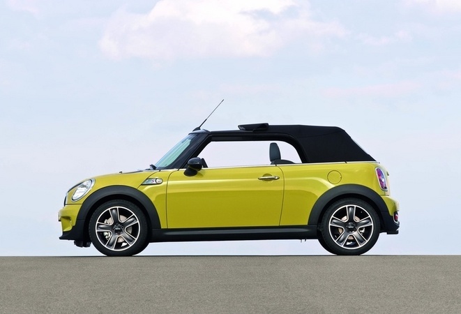 MINI (BMW) Cooper S Cabrio Automatic