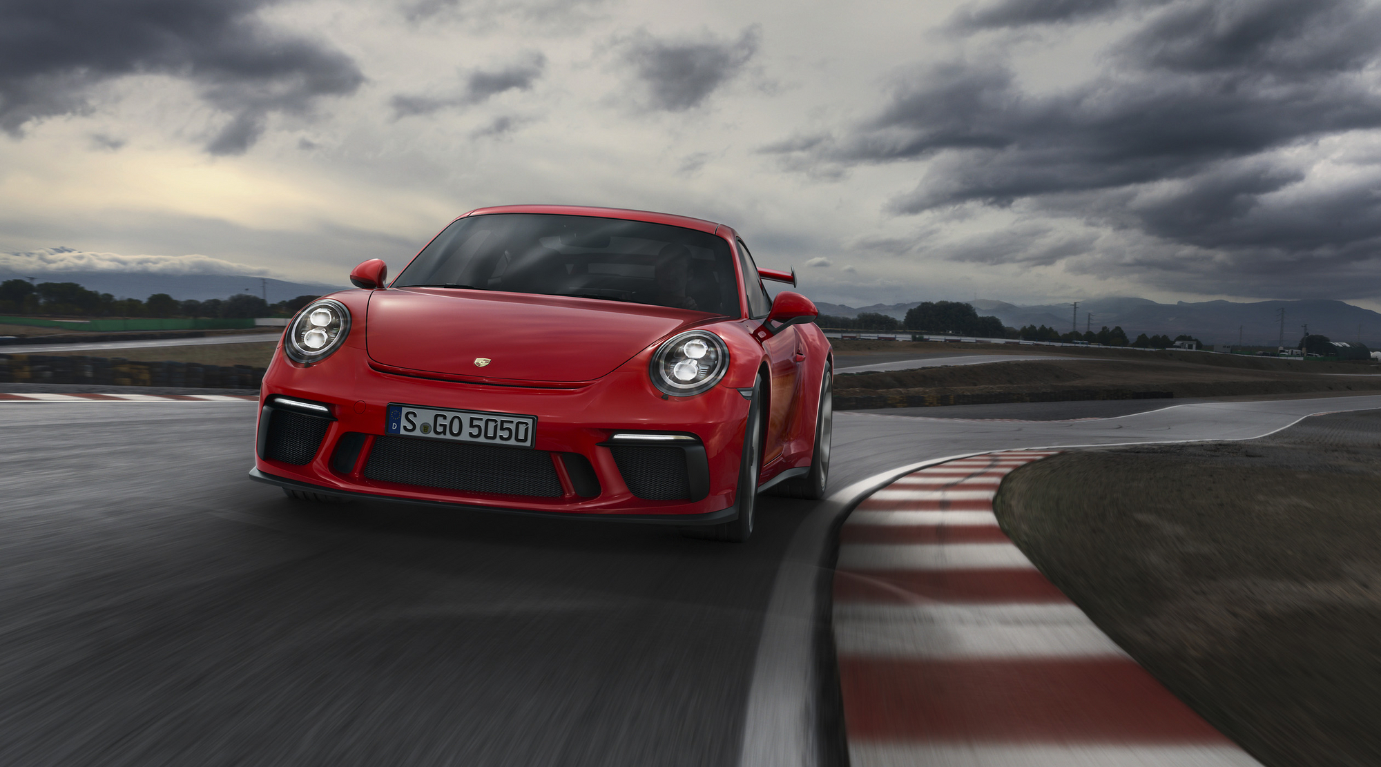 We decided to gather four reasons why you will love the new 2017 Porsche 911 GT3