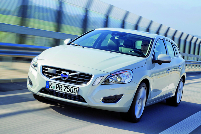 Volvo V60 D5 Kinetic Geartronic