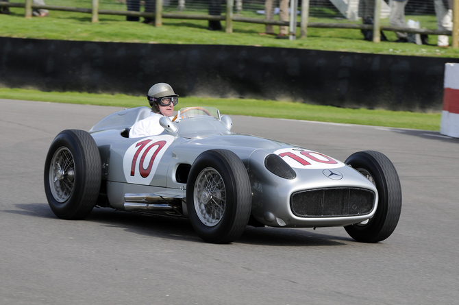 Fangio won back-to-back championships in the W196r