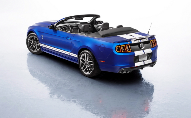 Ford Shelby GT500 Convertible