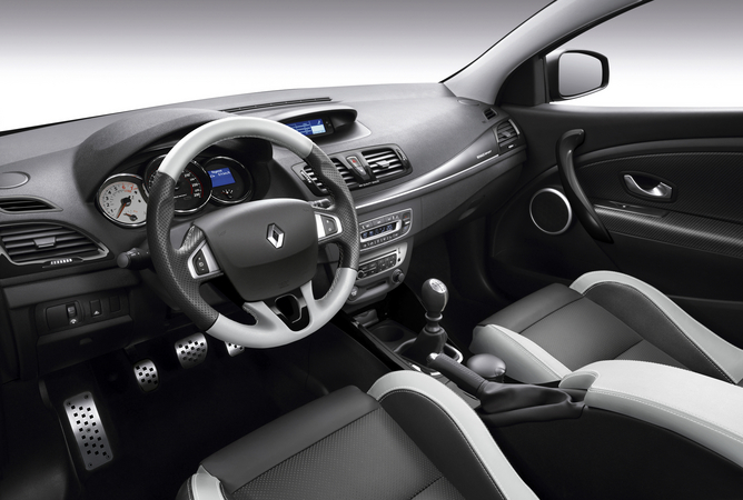 Renault Upgrades Scenic, Leguna and Megane for 2013