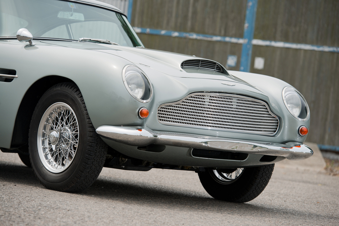 Aston Martin DB4 GT