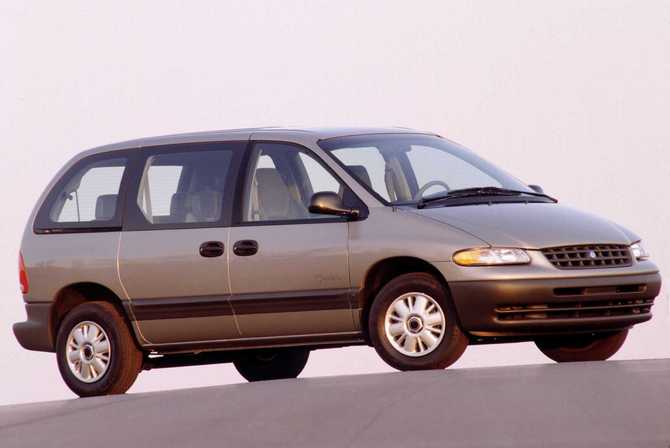 Plymouth Voyager SE