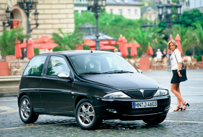 Lancia Y